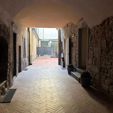 Colleoni Homestay